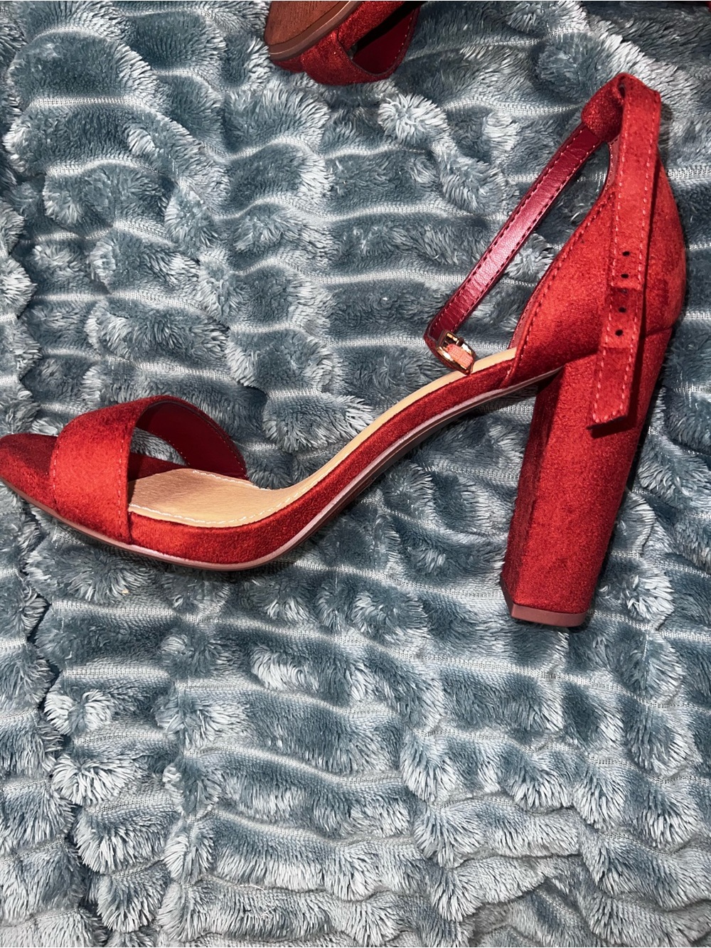 VINCE CAMUTO Red Burgundy Block Heel Ankle Strap Sandals 38 8 - Picture 9 of 14